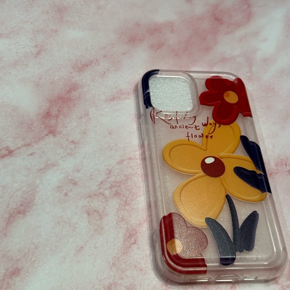 iPhone 12 Flower Case - Picture 3 of 4